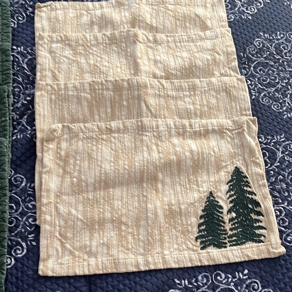 4 Christmas placemats - Picture 1 of 1